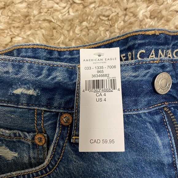 BNWT - American Eagle Tomgirl Shorts (size: 4/27) - Picture 3 of 5